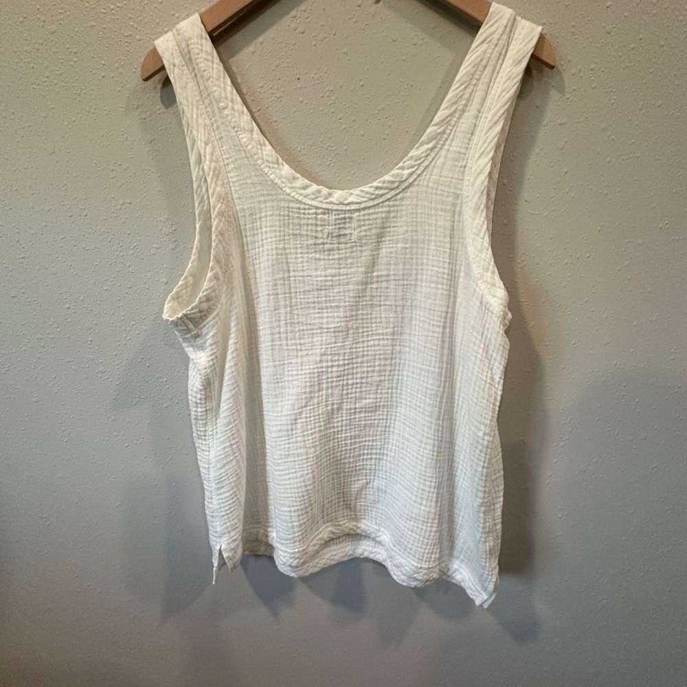 Faherty White Ribbed Scoop Neck Tank Top - Picture 3 of 13